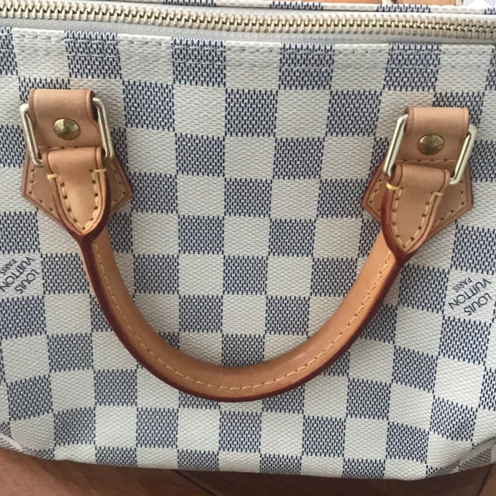 ❌SOLD❌Authentic Louis Vuitton Damier Speedy